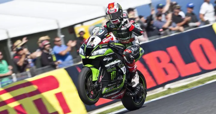Sbk Phillip Island: Rea, “doppietta” di fuoco! Ma che Davies! Melandri sul podio