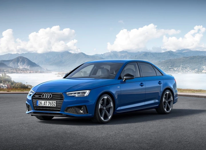 Nuova Audi A4 e A4 Avant 2019: l'aggiornamento è sportivo