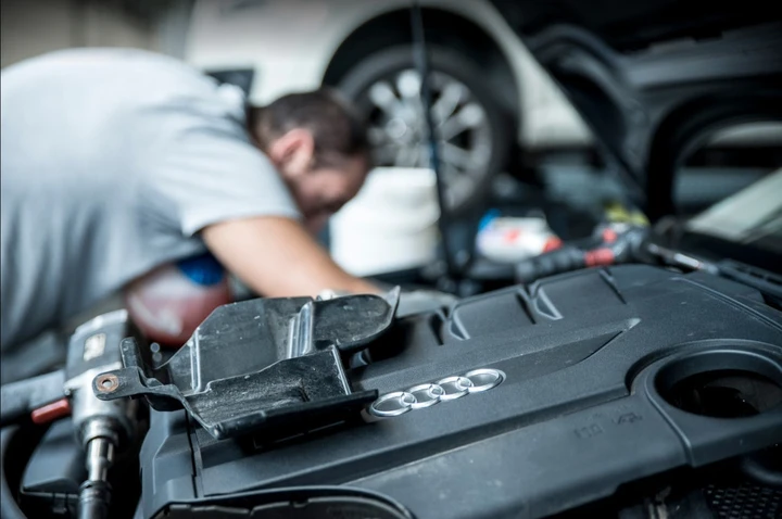Lascia l'Audi dal meccanico, lui la usa e arrivano 7.000 euro di multe