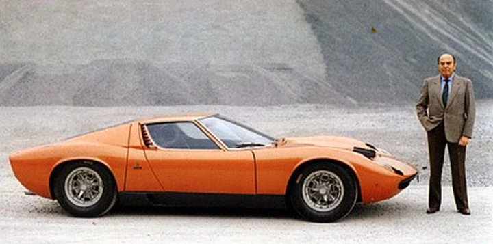 Nuccio Bertone nella Hall of Fame di Detroit