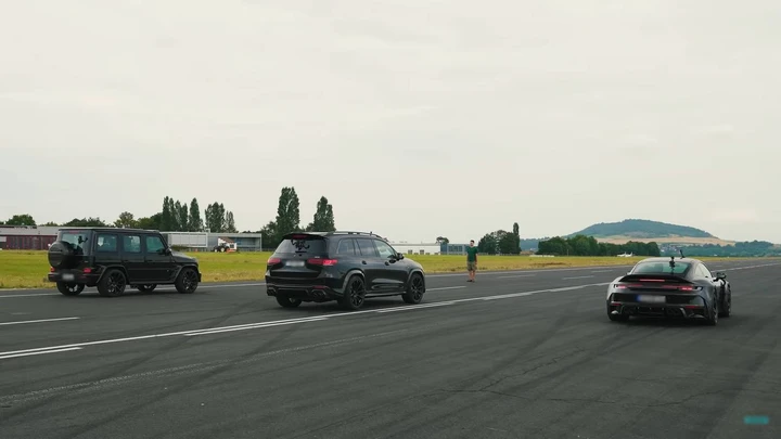 Brabus 900 Rocket R vs 900 Superblack GLS e G63: drag race stellare | Video