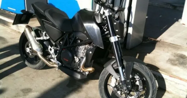 KTM 690 Duke 2012?