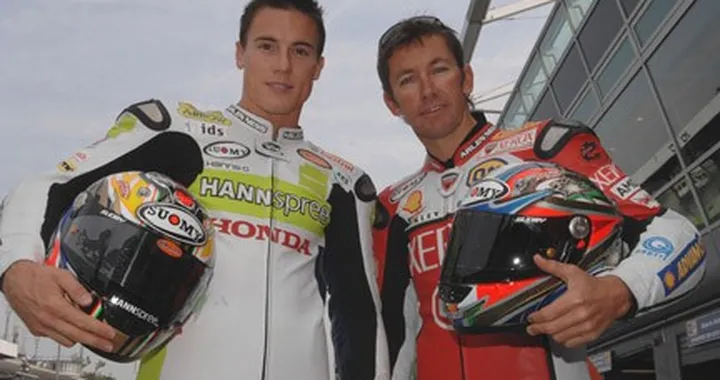 Caschi "special event" per Bayliss e Toseland