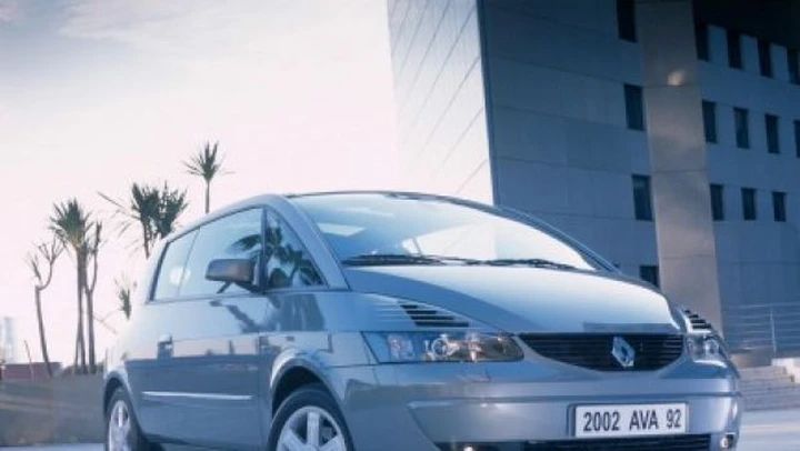 Renault Avantime: la meteora automobilistica compie 10 anni