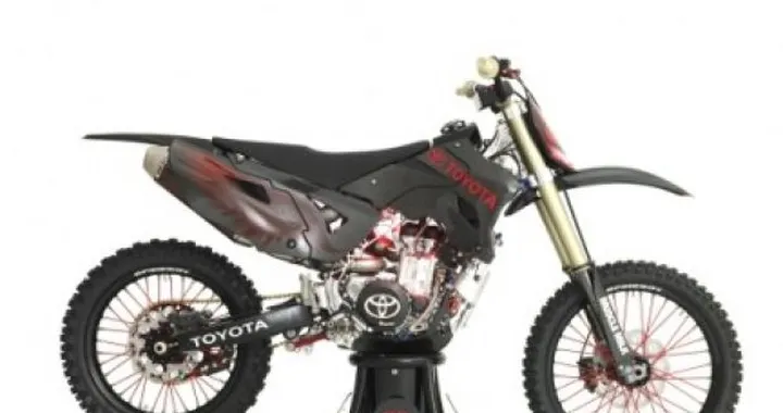 Concept JGRMX: una moto da cross marchiata Toyota