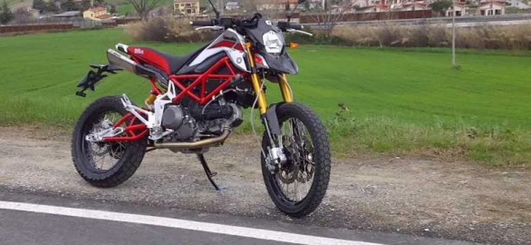 Bimota: shakedown della DBX 1100