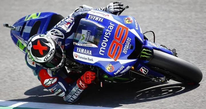 MotoGP Mugello: super Lorenzo, “lepre” imprendibile. Per Iannone e Rossi il boato dei 100 mila. Sfortunato Dovizioso. Marquez ko