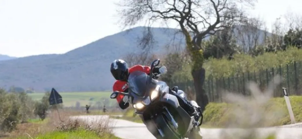 Aprilia SRV 850 2012: il Test di Motoblog