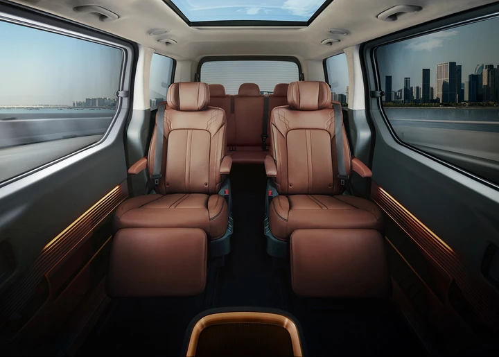 Hyundai STARIA interni