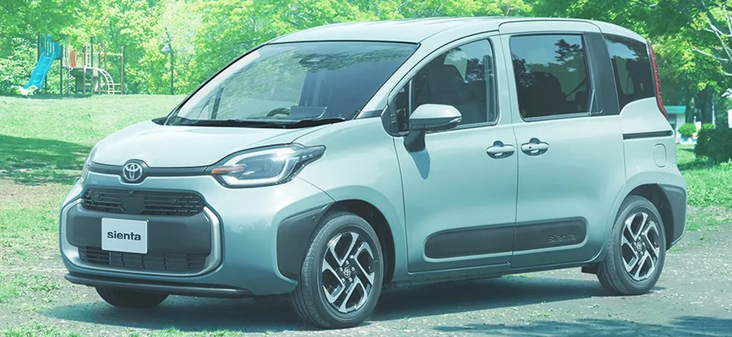 La Toyota Sienta si rinnova: a chi assomiglia?