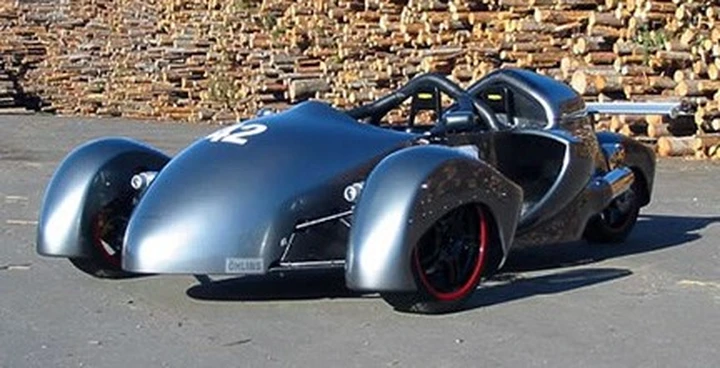 Tre e quattro ruote per il motore GSX-R