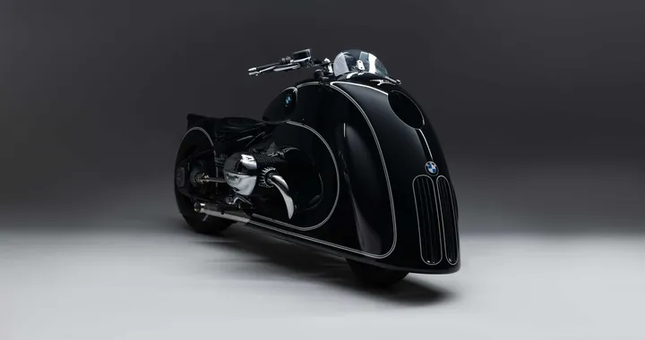 BMW al Motor Bike Expo 2021 con la gamma Heritage e due Special su base R18