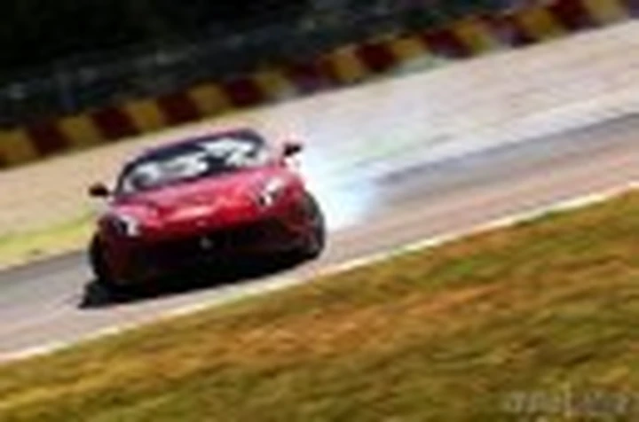 Ferrari F12berlinetta: al Nurburgring con Fernando Alonso
