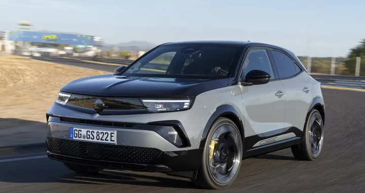 Opel Mokka GSe: prova del crossover elettrico dal carattere sportivo