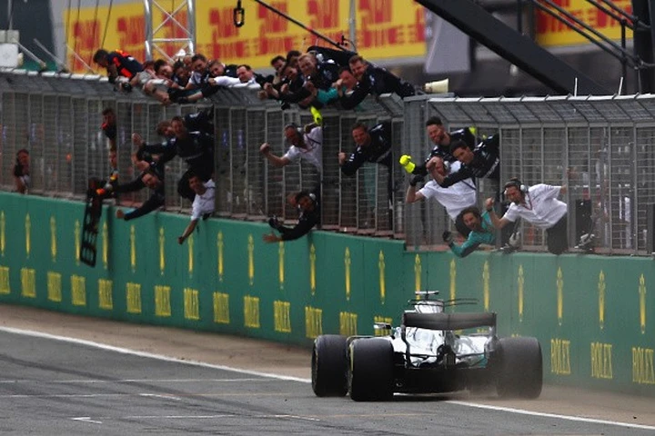 Gp Gran Bretagna F1 2017: doppietta Mercedes! Hamilton in trionfo