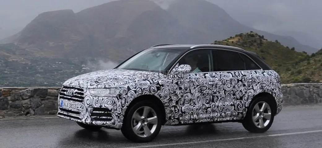 Audi Q3 facelift: foto spia su strada