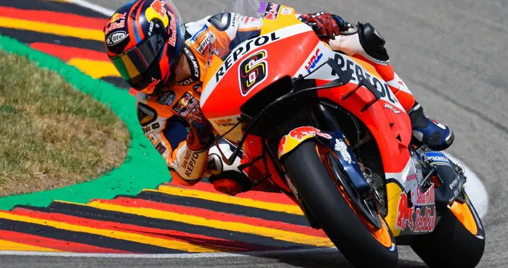 Bradl su Lorenzo: "Momento difficile, ma può dare molto alla Honda"
