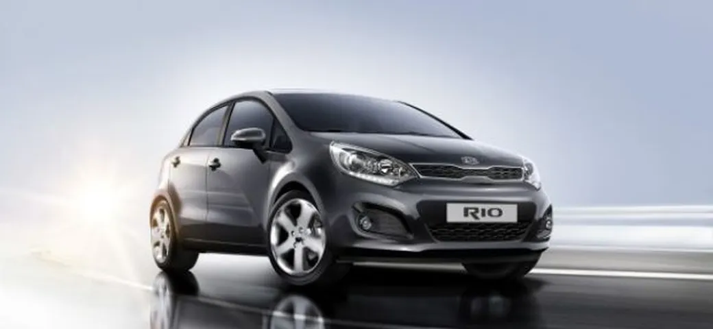 Kia Rio: la tre volumi al Salone di New York