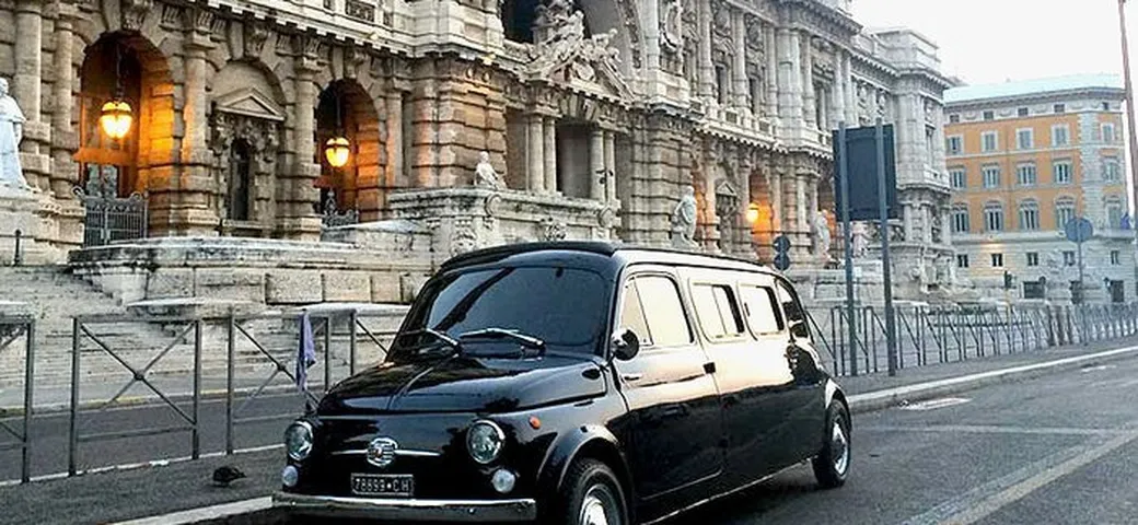 All'asta la Fiat 500 limousine di Zoolander