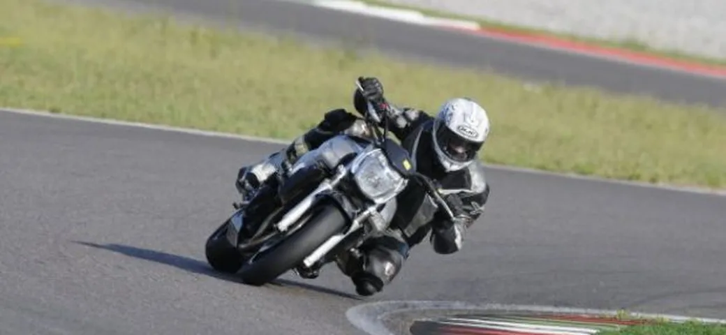 Scatto in Corsa: Suzuki GSR600 a Franciacorta