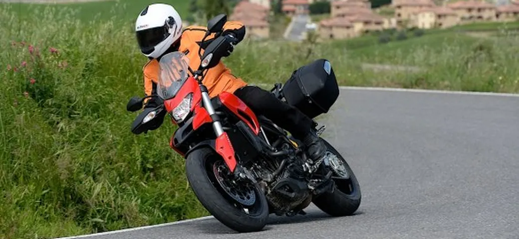 Ducati Hyperstrada 2013: il test di Motoblog