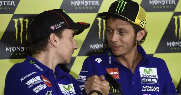 Bet2Bet paga come vincenti sia Rossi sia Lorenzo