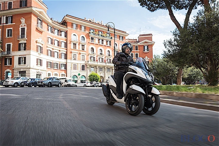 Yamaha Tricity 155, NMAX e D’elight: prove di mobilità urbana
