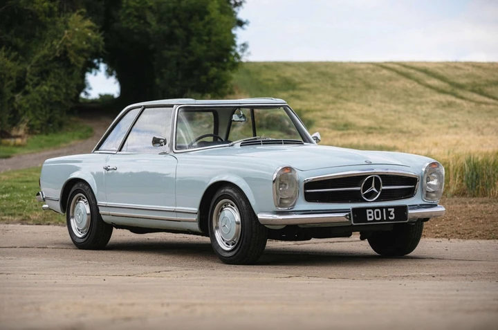 Mercedes-Benz 280 SL: l'esemplare di Stirling Moss