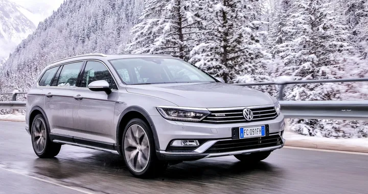 Volkswagen Passat Alltrack BiTdi: la prova su strada [VIDEO]
