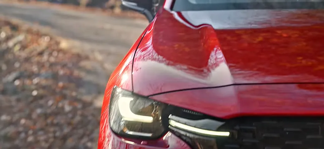 Mazda CX-60: manca poco al debutto dell'inedito SUV