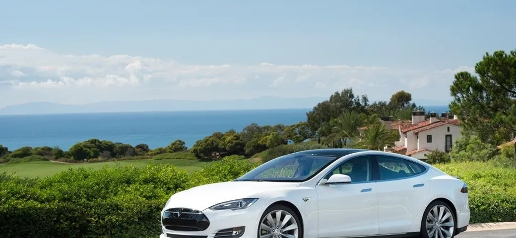 Tesla Model S 70D: informazioni e prezzo