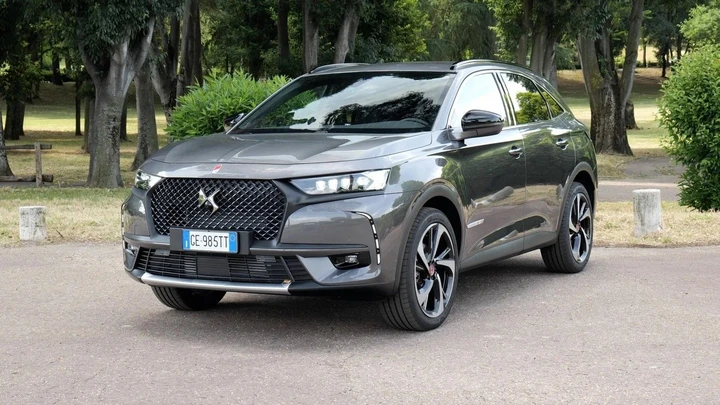 DS7 Crossback PureTech 225 Performance Line+: la prova su strada