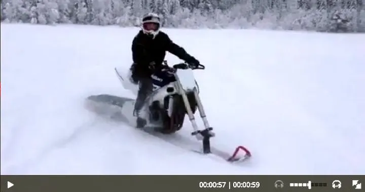 Video divertenti: quando si dice una... motoslitta