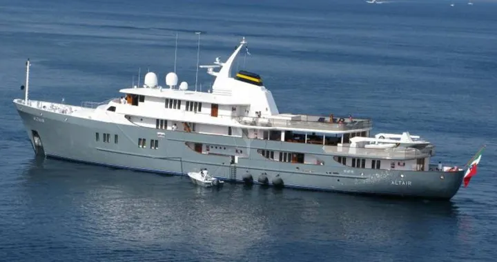 Il superyacht da 40 milioni di Della Valle incanta: a bordo c’è spazio per 12 ospiti