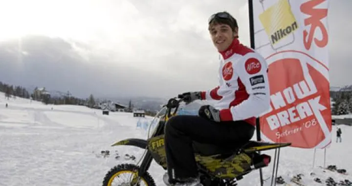 Lo studente Niccolò Canepa in pista al Sestriere
