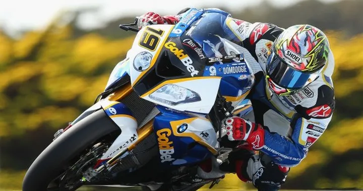 SBK Nurburgring: Davies 1° di un soffio su Sykes, 3° Fabrizio