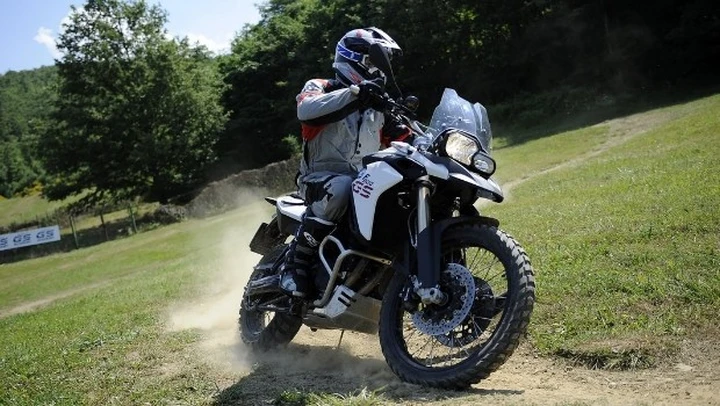Test Abbigliamento BMW 2015: BMW GS Dry e BMW Rallye