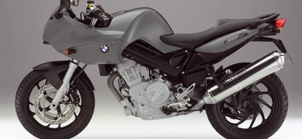 Nuove BMW F 800 S e F 800 ST in versione ribassata