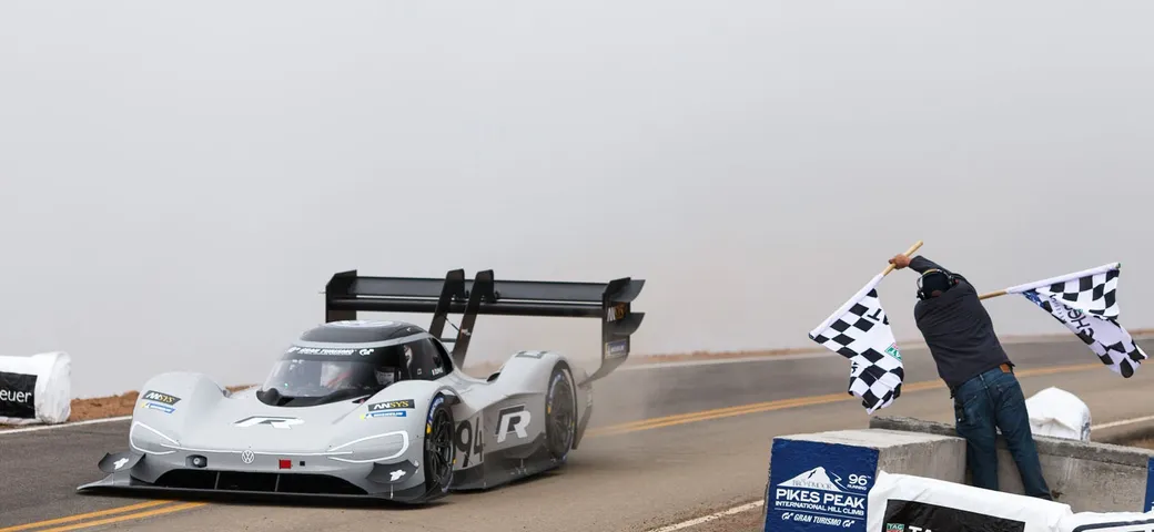Volkswagen Pikes Peak: record assoluto per l'elettrica I.D. R