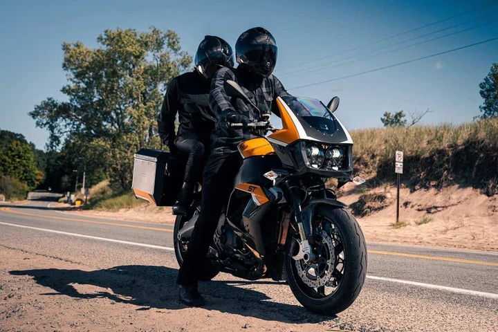 Buell SuperTouring 2025