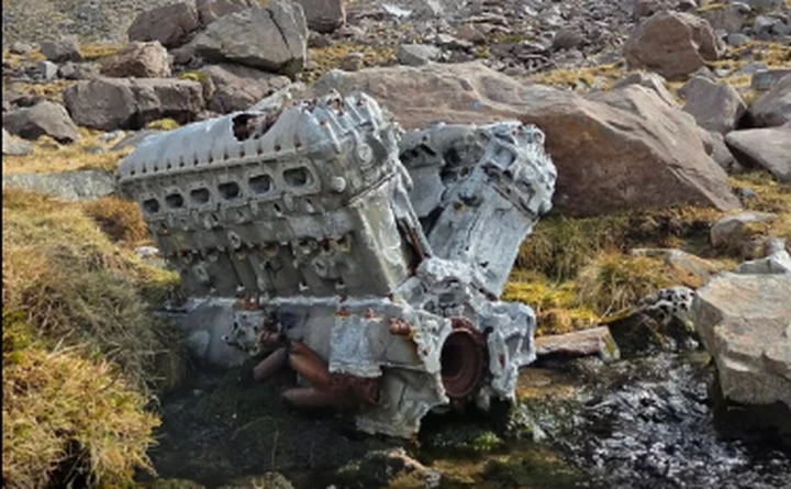 Escursionista trova un motore Rolls-Royce Merlin sulle montagne scozzesi