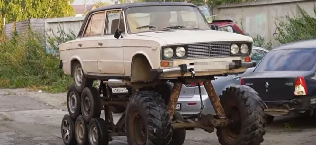 Lada a 14 ruote: un mostro in stile Frankenstein [Video]