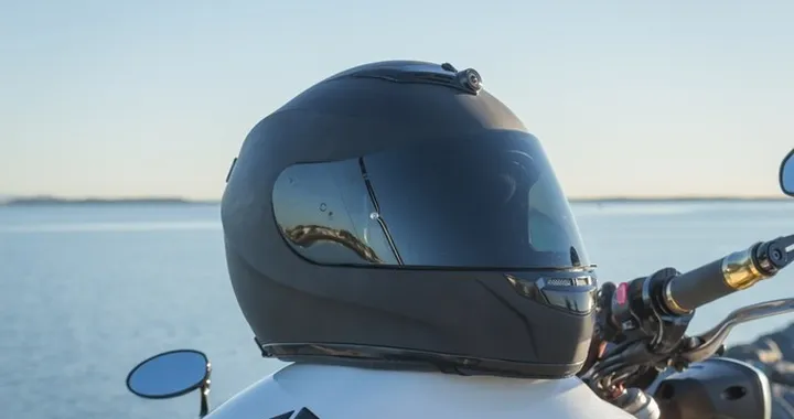 IRIS Helmets DC-2: casco con videocamere incorporate