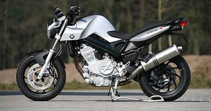 Arriva la BMW F800RR?