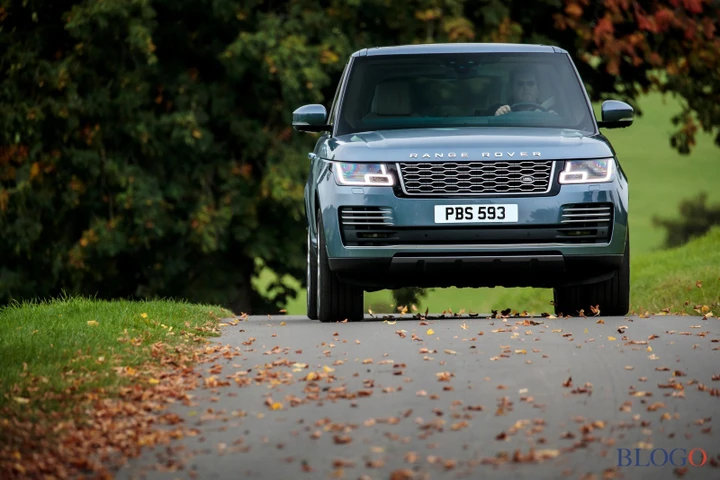Range Rover 2018: il lusso silenzioso dell'ibrido