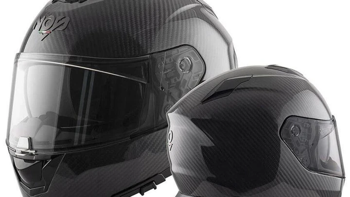 NS-11C: il casco NOS che ridefinisce la protezione e il comfort