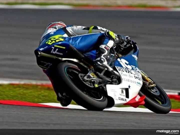 125 e 250: Aoyama e Iannone in pole provvisoria
