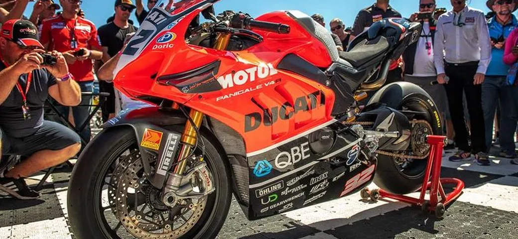 ASBK: Troy Bayliss correrà con la Ducati Panigale V4