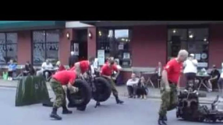 Video: come smontare e rimontare una Willys in meno di quattro minuti