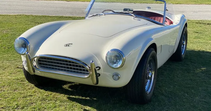 AC Cobra: le nuove versioni Series 1 Electric e 140 Charter Edition
